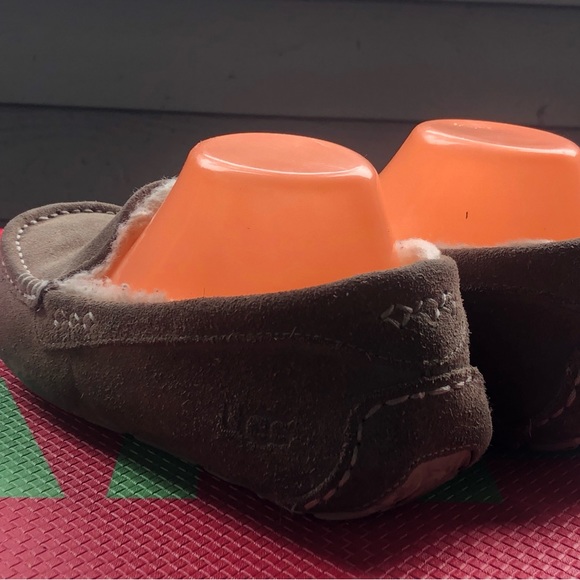 UGG Ansley Grey Women's Suede Indoor/Outdoor Moccasin Slippers Size 7 - Picture 4 of 9